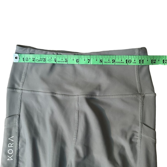 Kora Gray Legging Pants mesh on side Med - Picture 3 of 9
